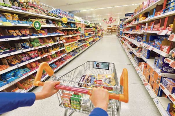  Comercianții sunt obligați să informeze prin panouri că pot verifica vârsta clienților pentru produsele din tutun.
