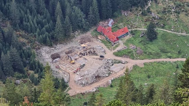 Arhiepiscopia își Relansează Planurile Pentru Noua Cabană în Valea Sâmbetei, în Pofida Controversei Publice