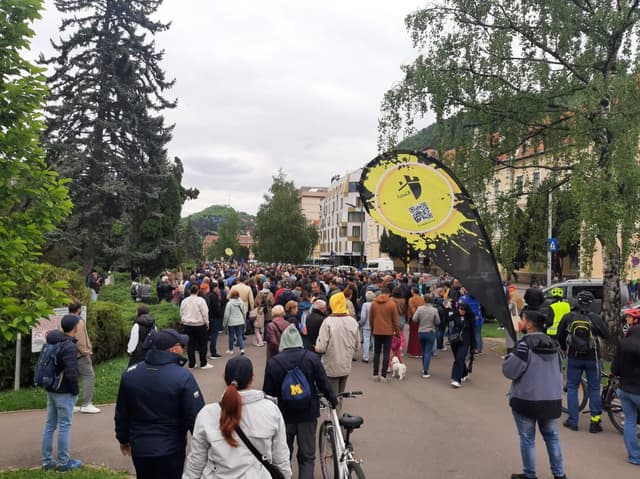  Braşovul EUropean - Peste 500 de locuitori au mărșăluit pentru valorile europene și democrația autentică în Centrul Istoric