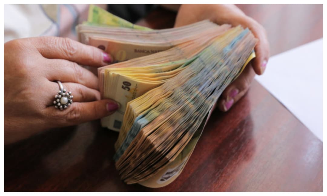  Doi Vârstnici, Înșelați cu 5000 de Lei Prin Metoda Premiul Fantomă