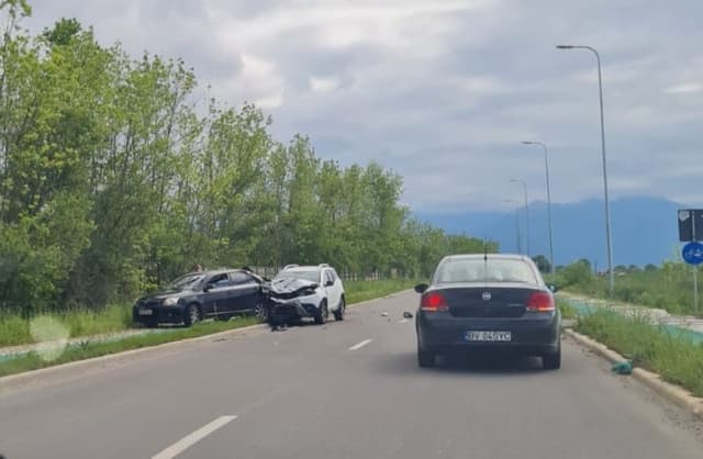  Fiul mic al fotbalistului Ganea, rănit grav, după coliziunea mașinii tatălui său