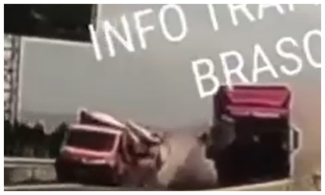 Accident grav pe DN 1 între Ghimbav şi Codlea – TIR-ul lovește violent maşina DRDP Braşov, blocând traficul