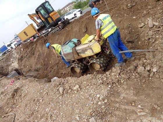  Tensiuni Comerciale și Efecte Globale Anticipate
